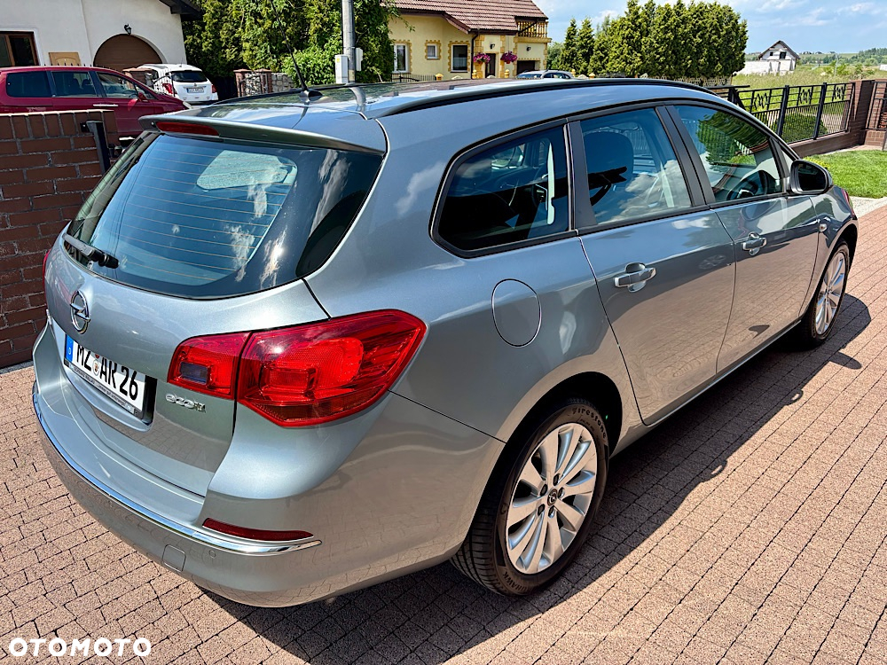 Opel Astra IV 1.4 T Cosmo - 21