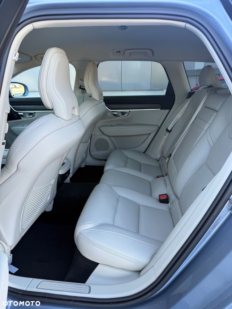 Volvo V90 Cross Country D4 AWD Geartronic Ocean Race - 19