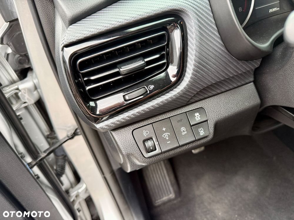 Kia Stonic 1.0 T-GDI 100 OPF Dream-Team Edition - 22