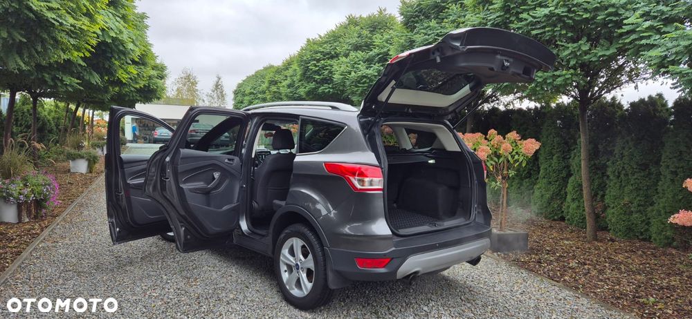 Ford Kuga 1.5 EcoBoost 2x4 Trend - 25
