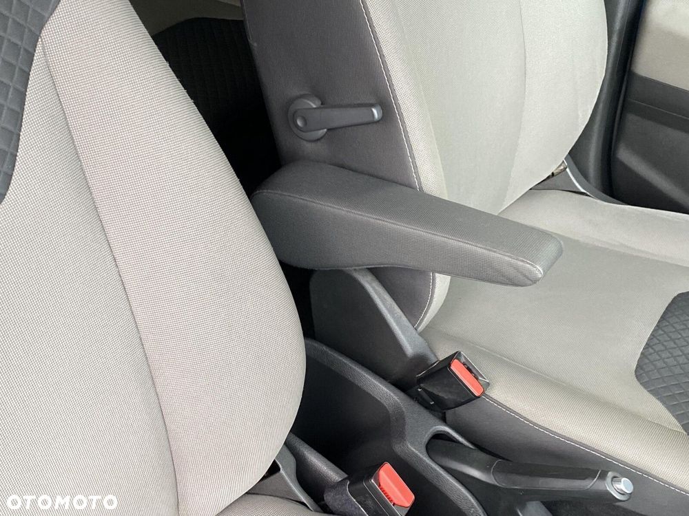 Ford Tourneo Courier - 22