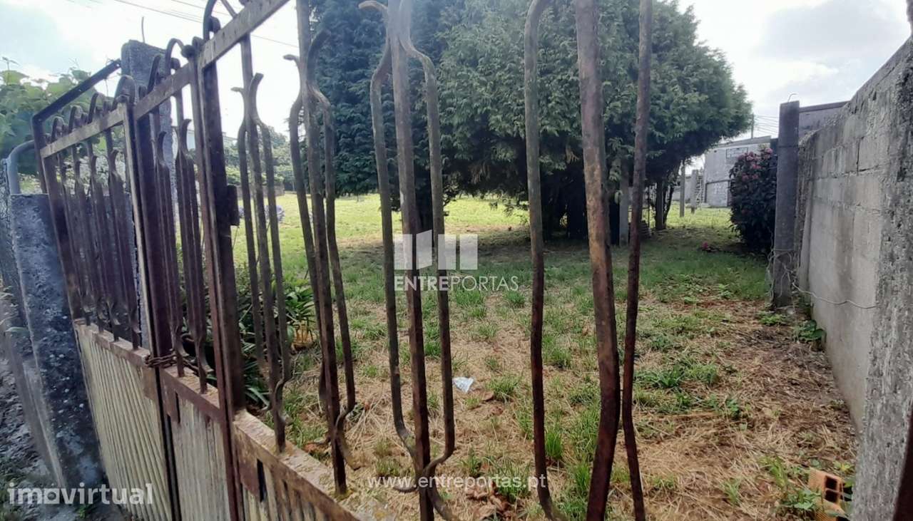 Venda de Terreno com 1963m2 em Beiriz, Póvoa de Varzim - Grande imagem: 4/7