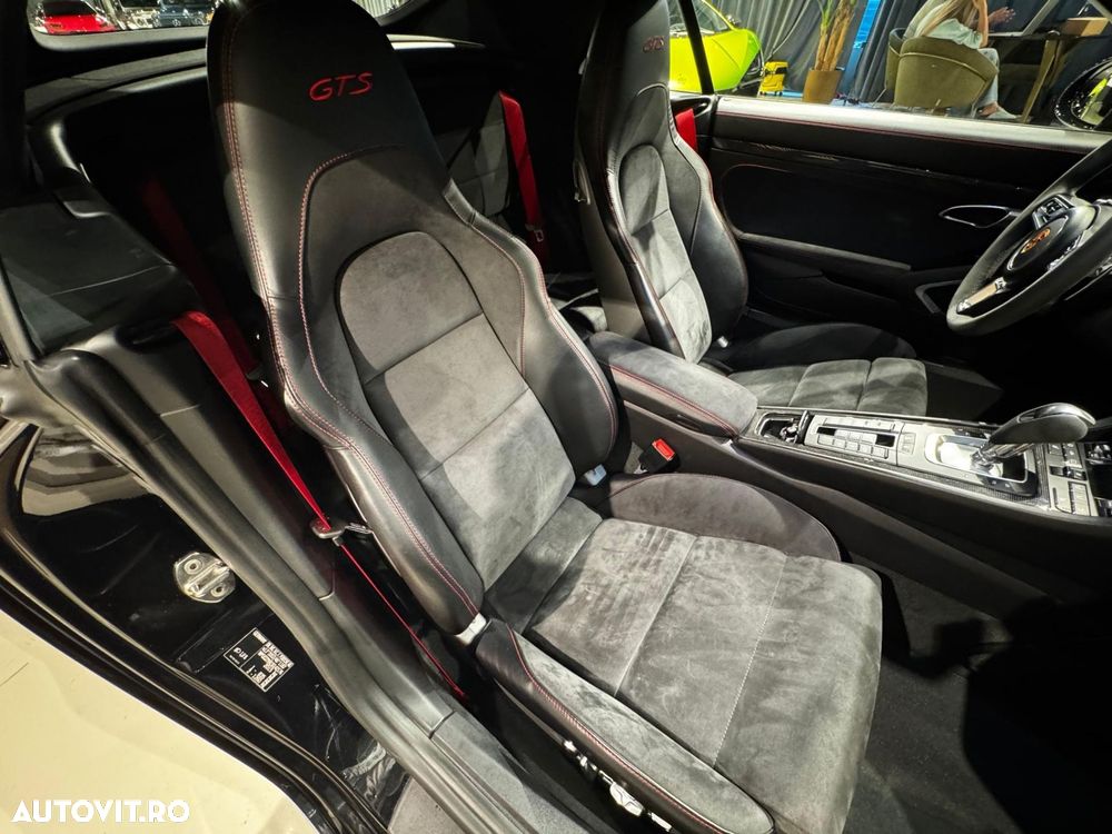 Porsche 911 - 34