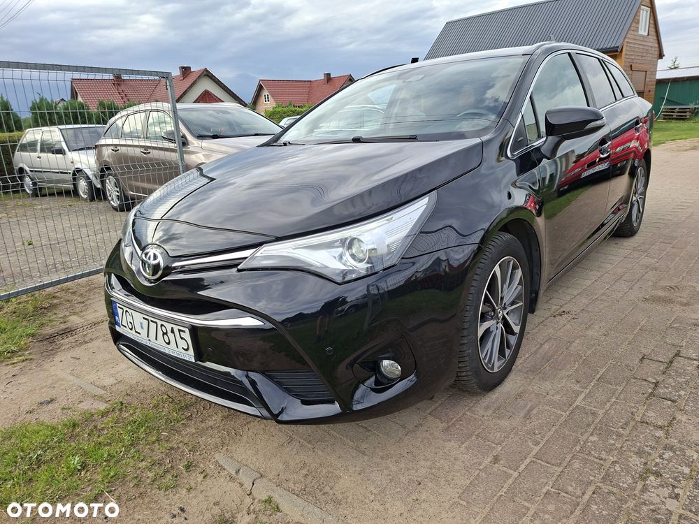 Toyota Avensis - 2