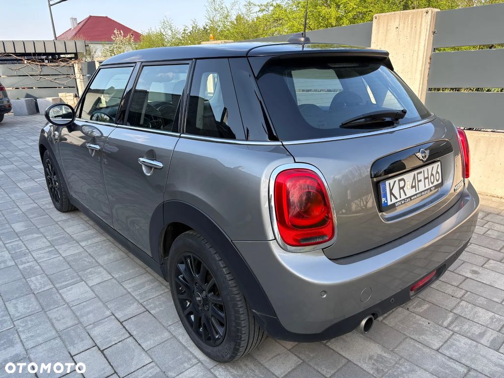 MINI Cooper Standard - 3