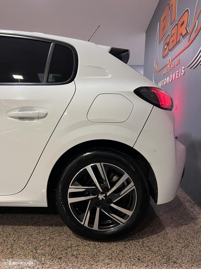 Peugeot 208 1.2 PureTech Allure - 25