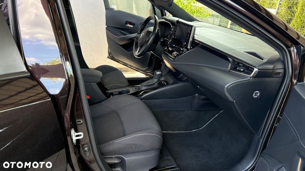Toyota Corolla 1.8 Hybrid Comfort - 13