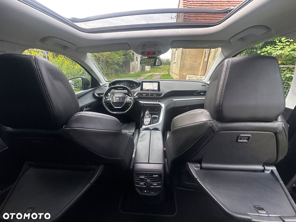 Peugeot 5008 PureTech 130 EAT8 Stop & Start Allure Pack - 26