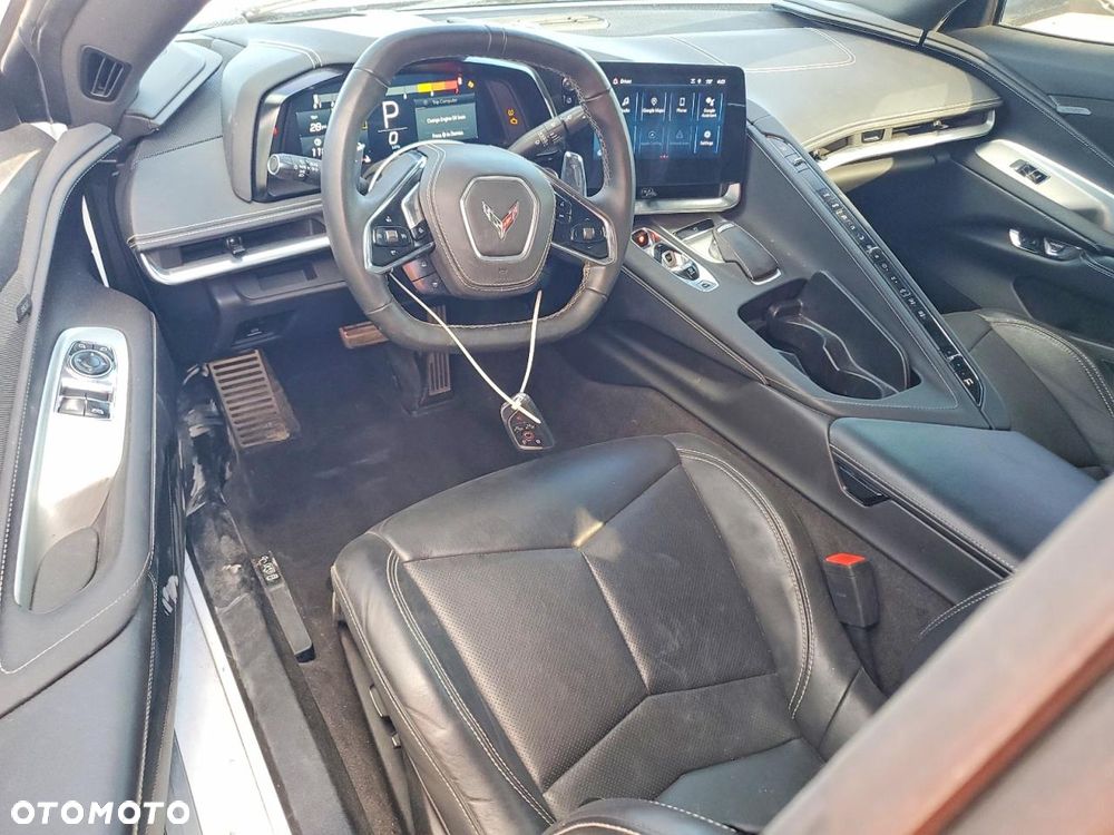 Chevrolet Corvette - 9