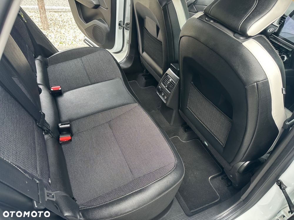 Renault Captur 1.6 E-TECH Plug-In Initiale Paris - 18