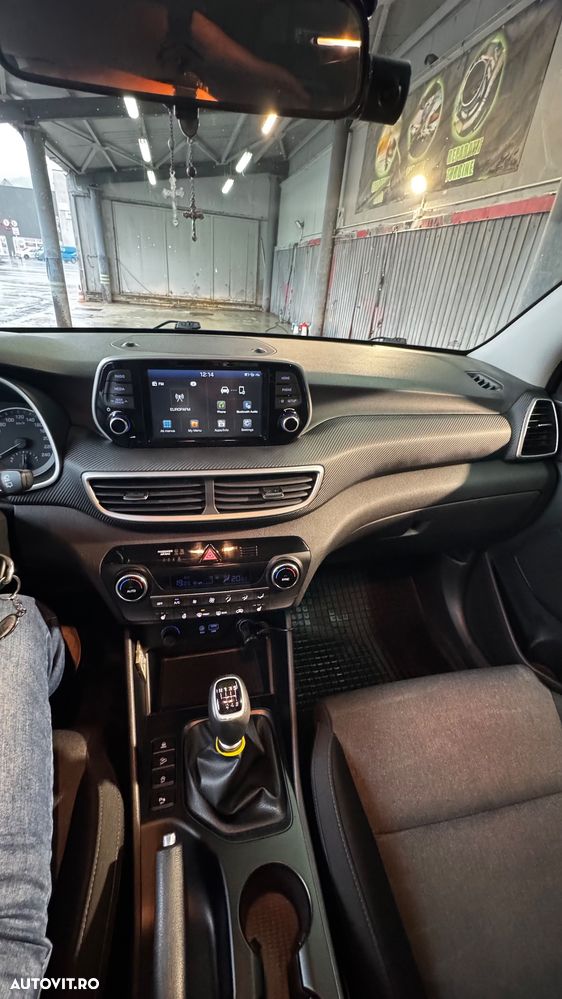 Hyundai Tucson 1.6 T-GDi 4WD 6MT Style - 12
