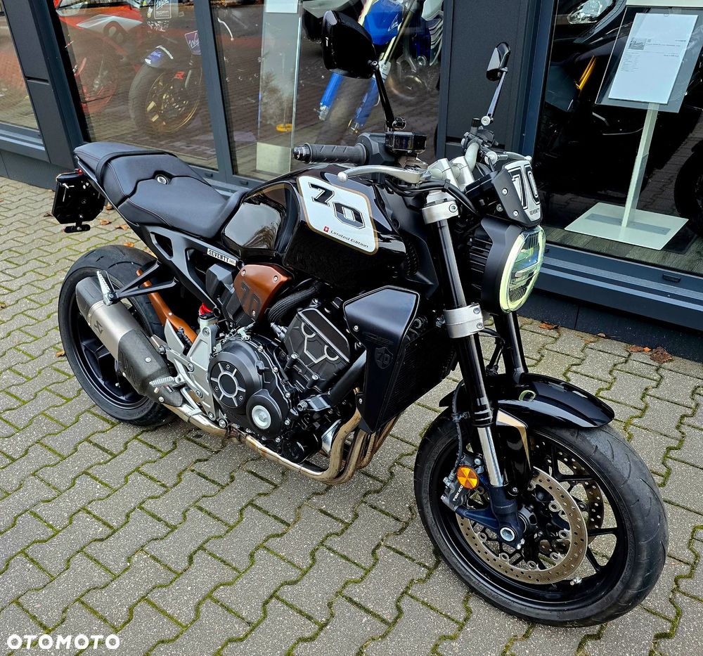Honda CB - 10