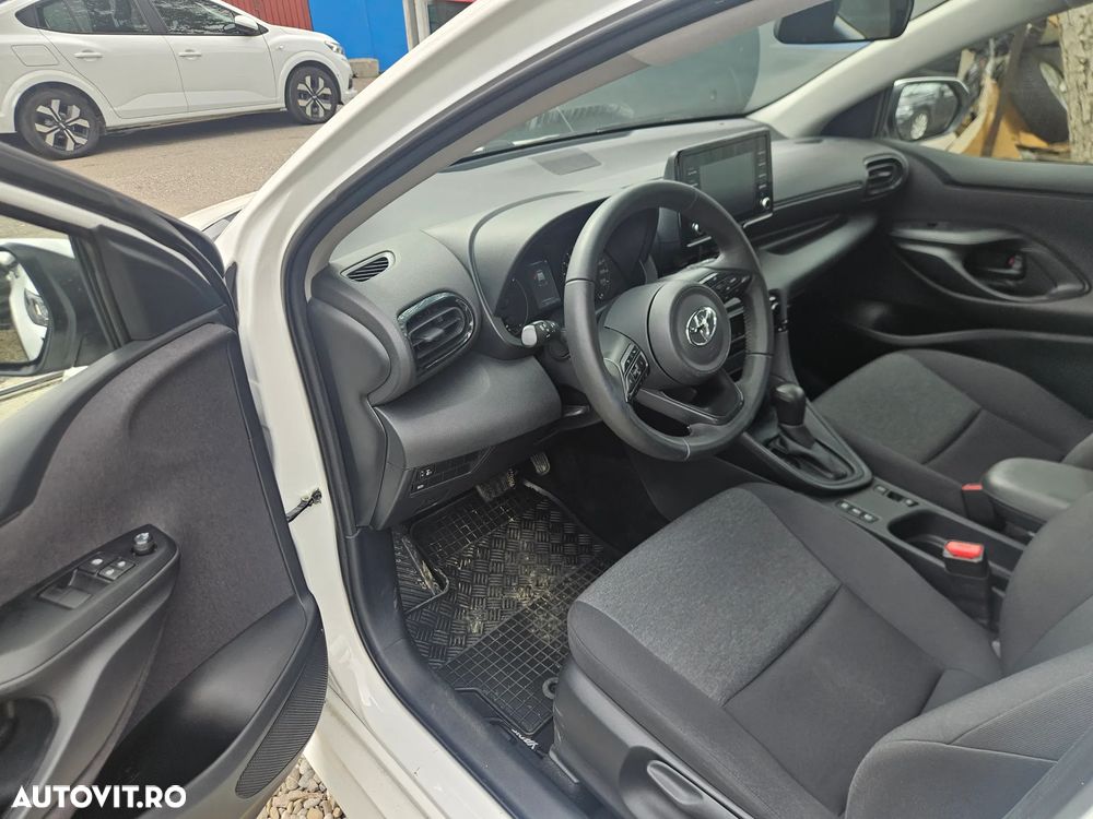 Toyota Yaris 1.5 VVT-i HSD Active - 7