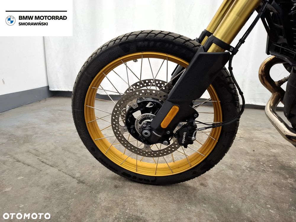 BMW R - 16