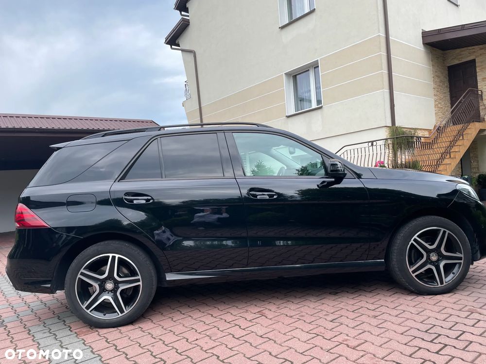 Mercedes-Benz GLE 250 d 4-Matic - 11
