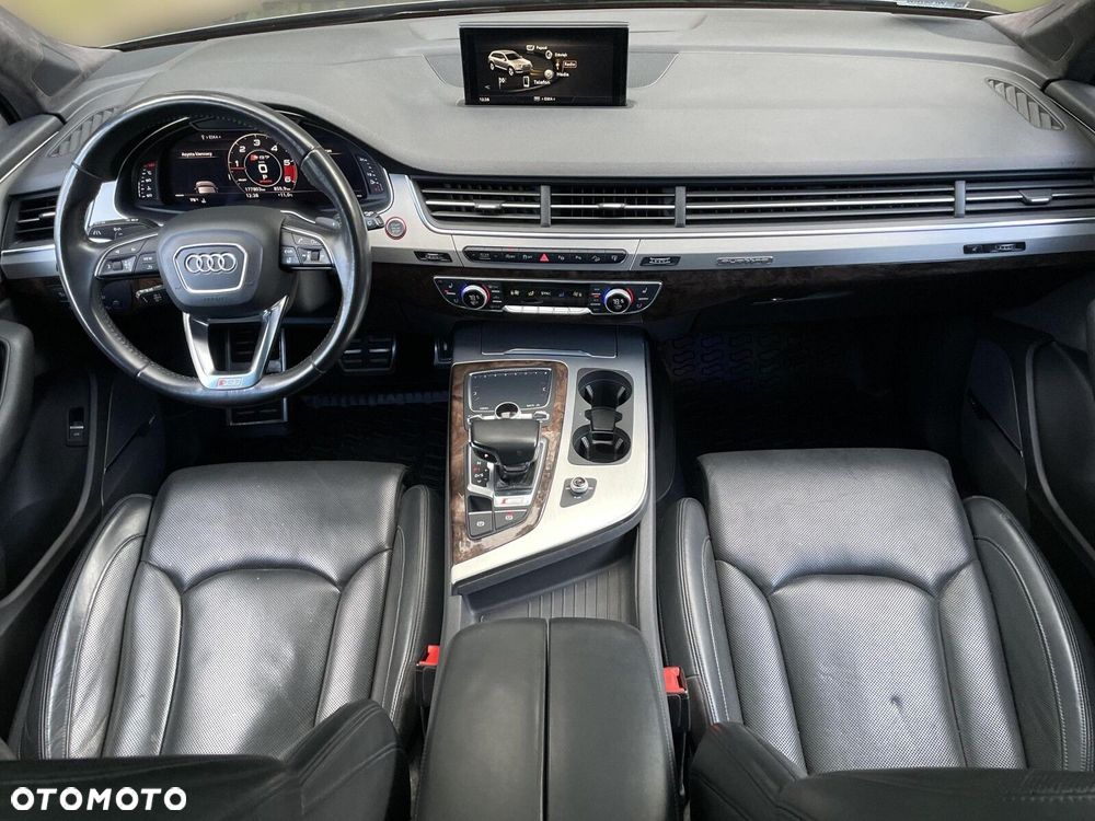 Audi Q7 - 11