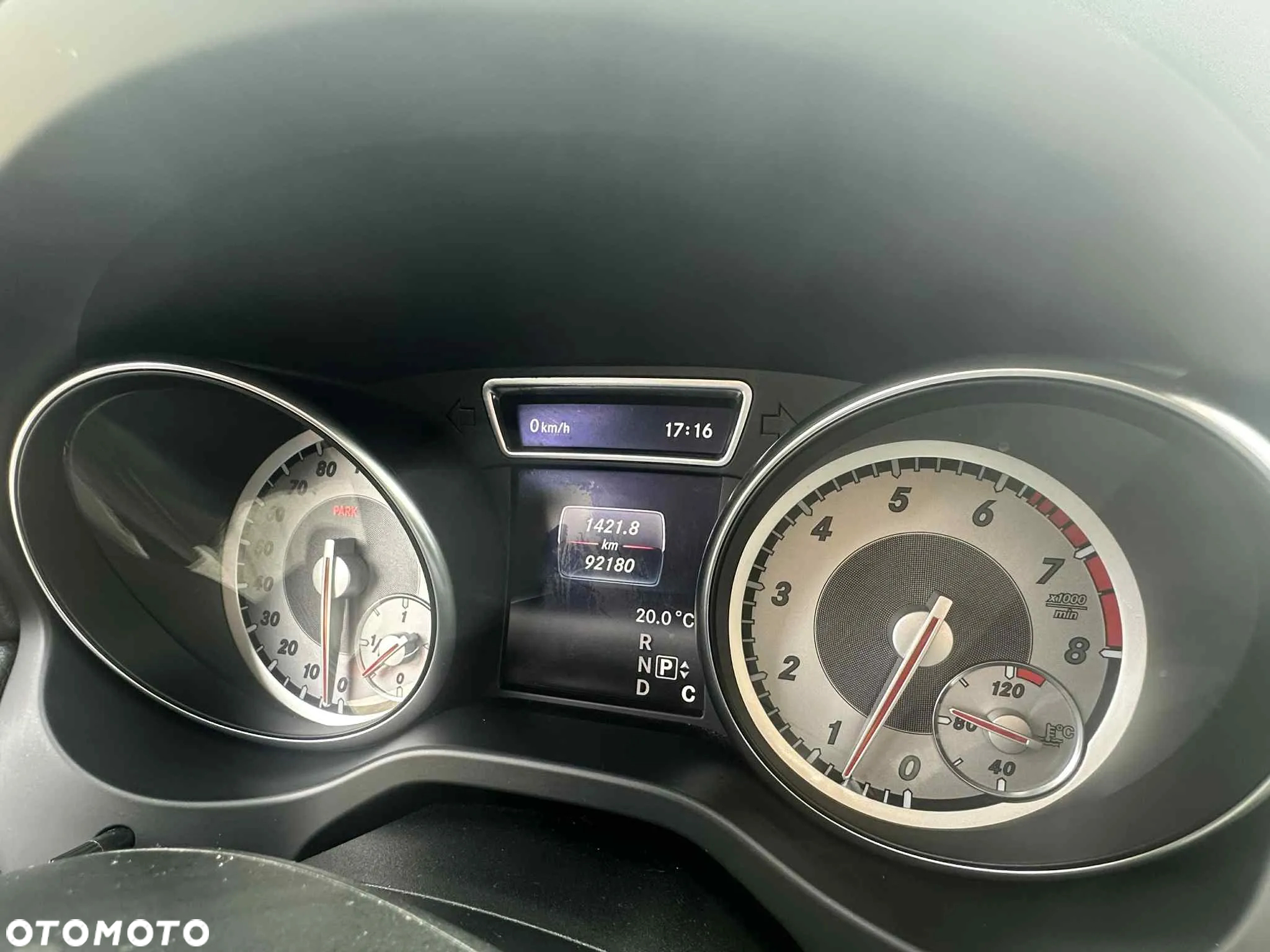 Mercedes-Benz GLA 250 7G-DCT - 30