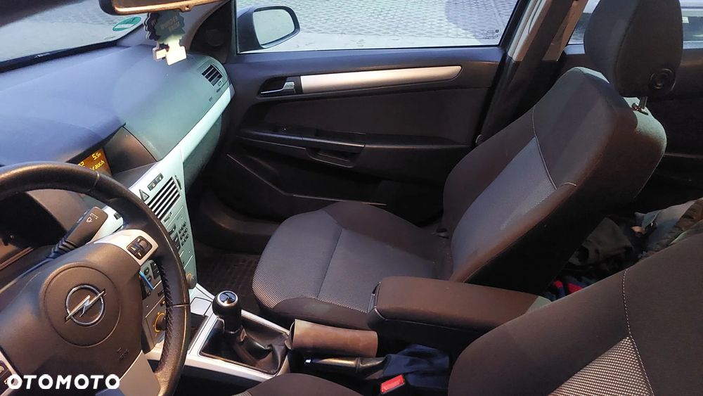 Opel Astra 1.6 Cosmo - 18