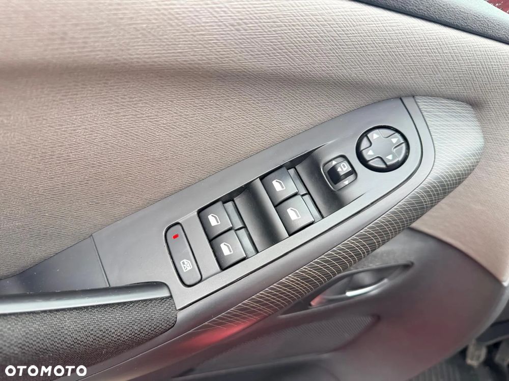 Citroën C4 Picasso BlueHDi 150 Exclusive - 26