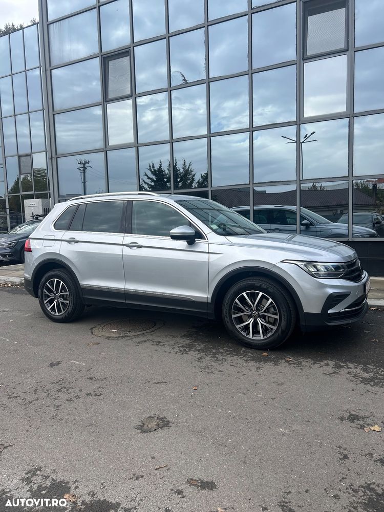 Volkswagen Tiguan - 5
