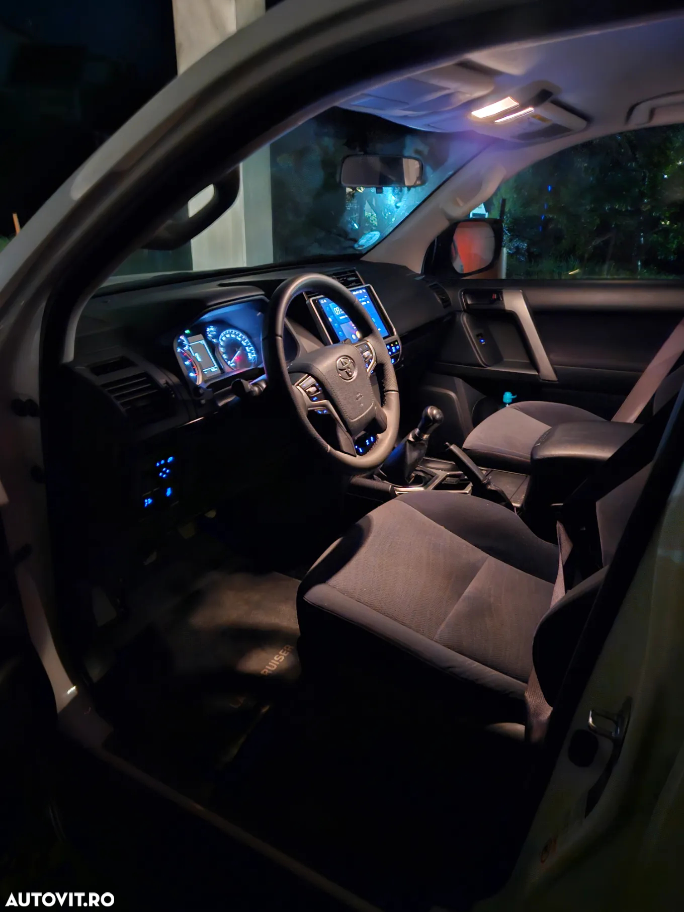Toyota Land Cruiser - 8