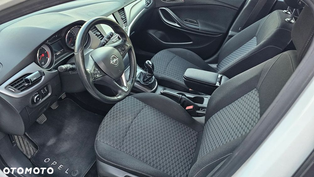 Opel Astra IV 1.6 CDTI Enjoy - 10