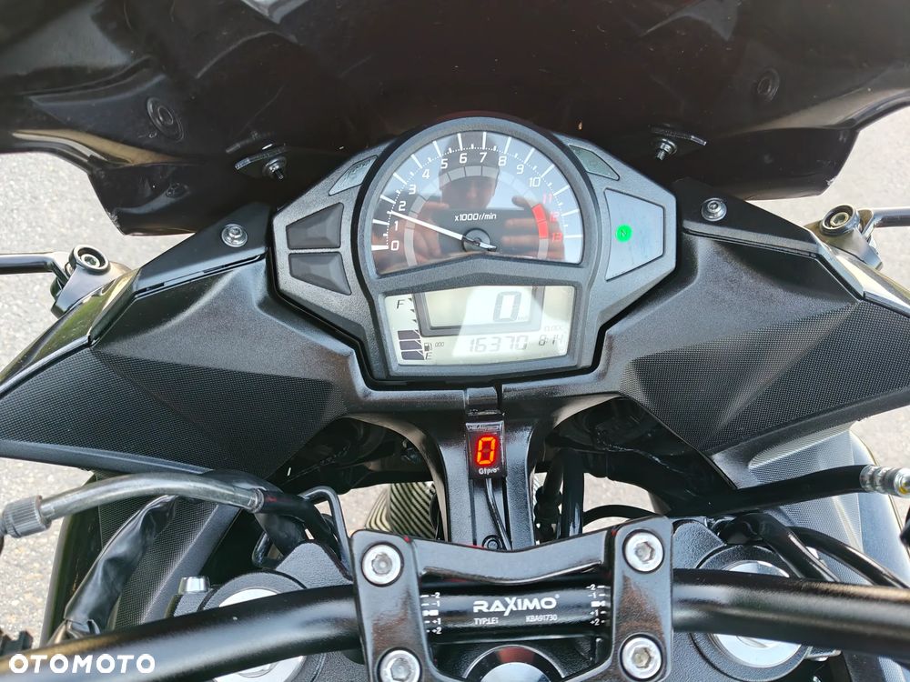 Kawasaki ER - 11