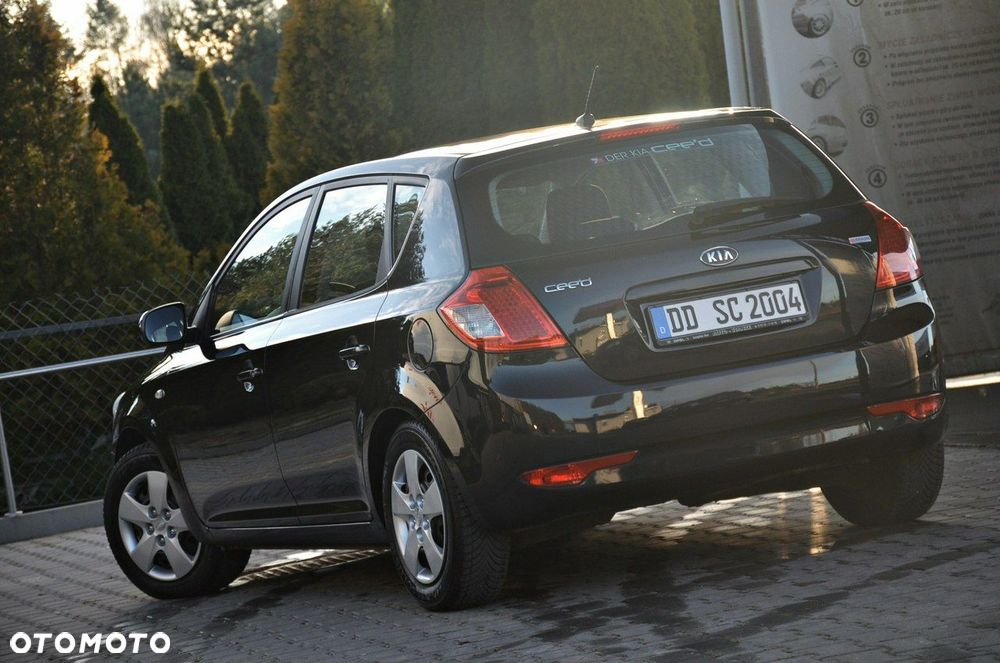 Kia Ceed - 3