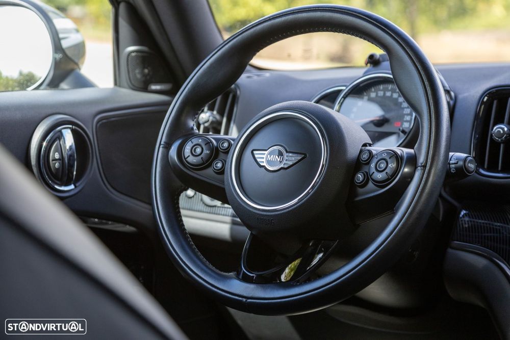 MINI Countryman Cooper SE ALL4 Auto - 13