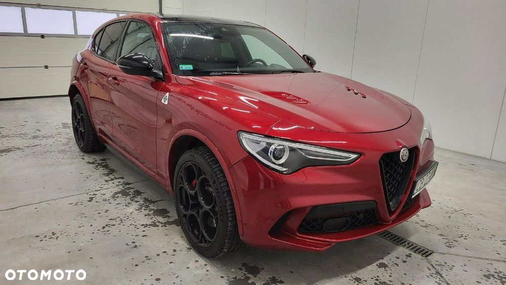 Alfa Romeo Stelvio 2.9 V6 Bi-Turbo Quadrifoglio Q4 - 3