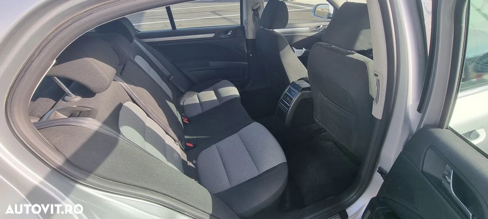 Skoda Superb 1.8 TSI Comfort - 27