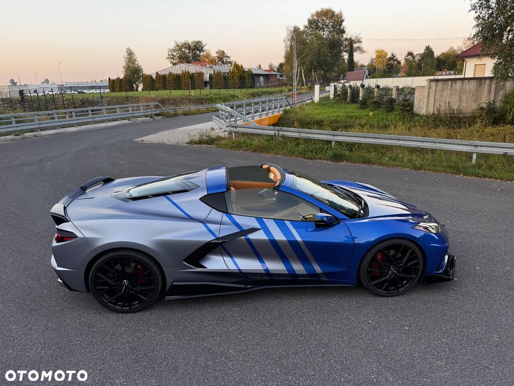 Chevrolet Corvette - 14