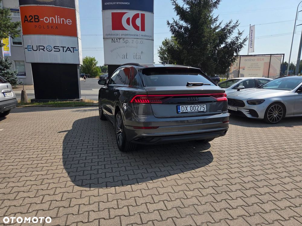 Audi Q8 - 9
