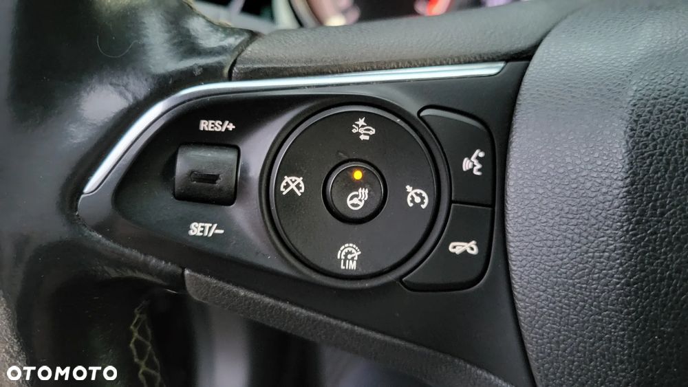 Opel Insignia - 17