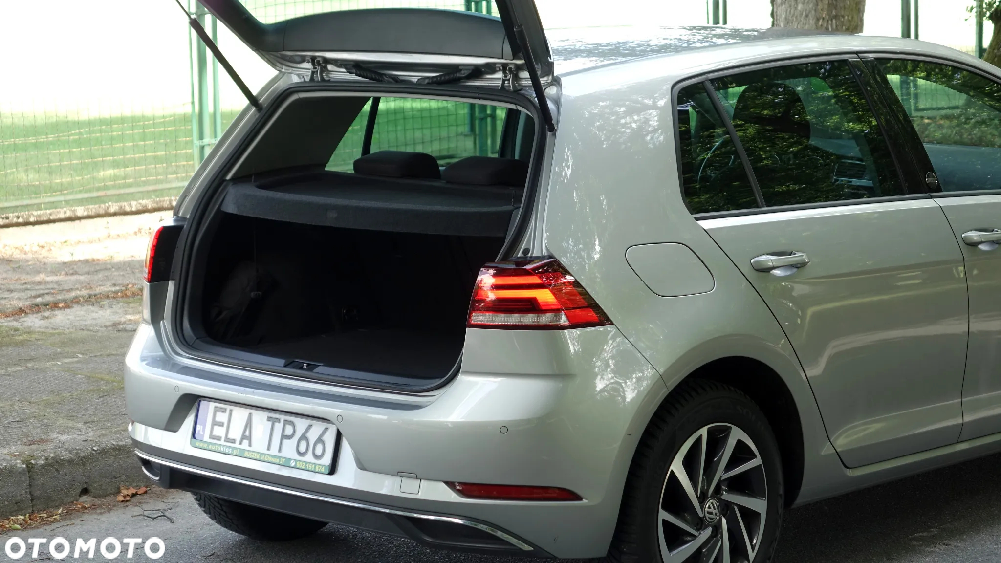 Volkswagen Golf 1.6 TDI Sound - 35