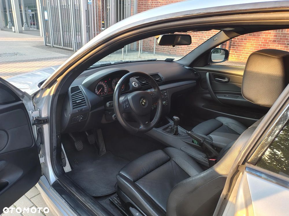 BMW Seria 1 135i Edition Sport - 26