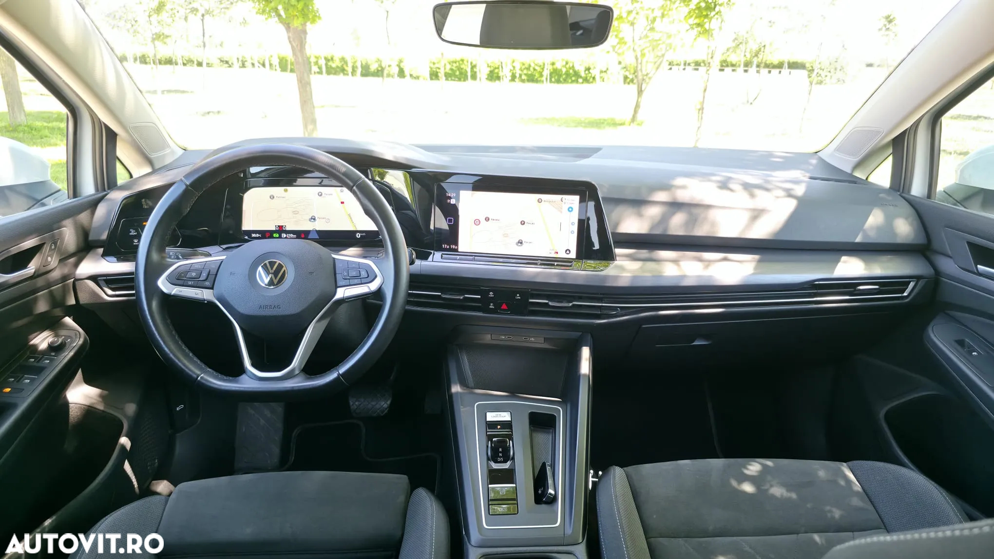 Volkswagen Golf - 6