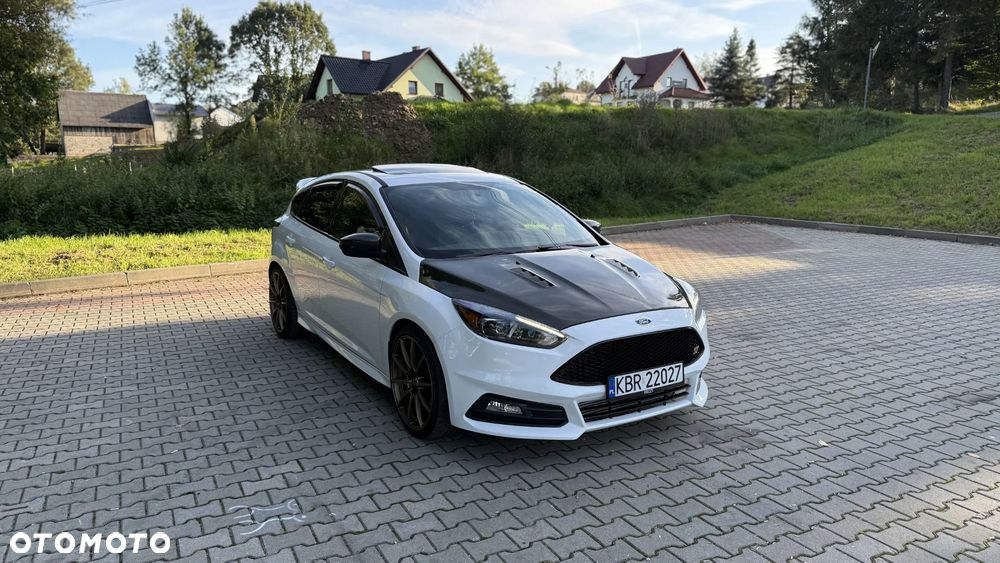 Ford Focus 2.0 EcoBoost ST - 4