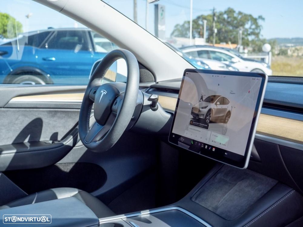 Tesla Model Y Standard - 20