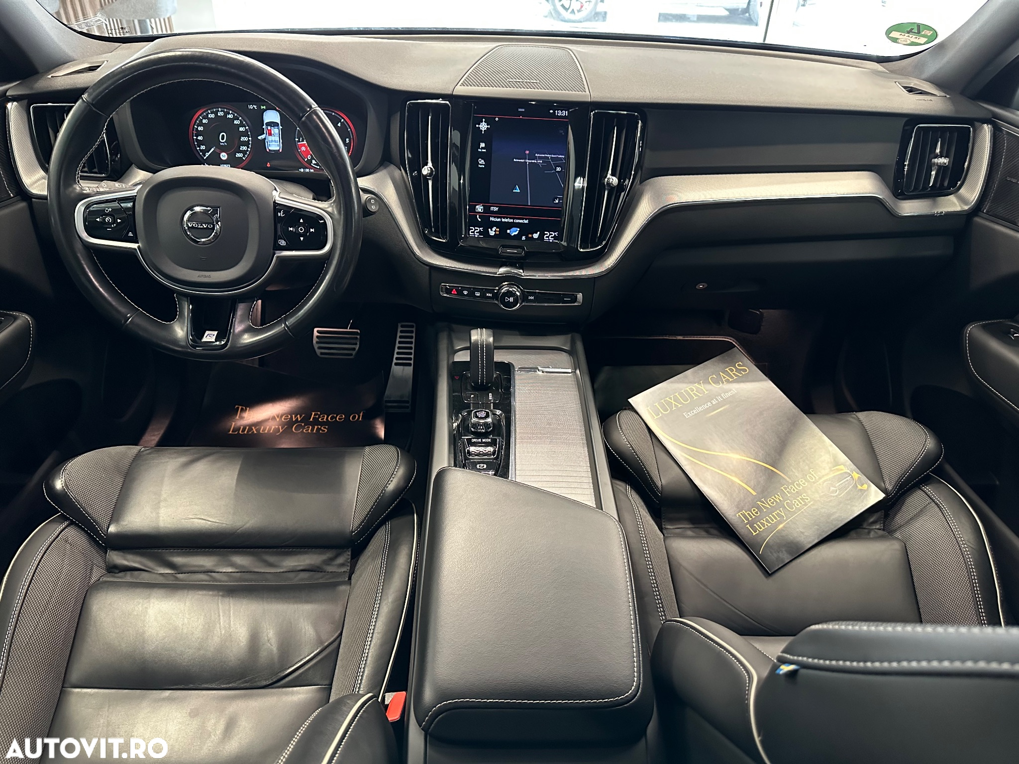 Volvo XC 60 B4 MHEV AT8 AWD R-Design - 17