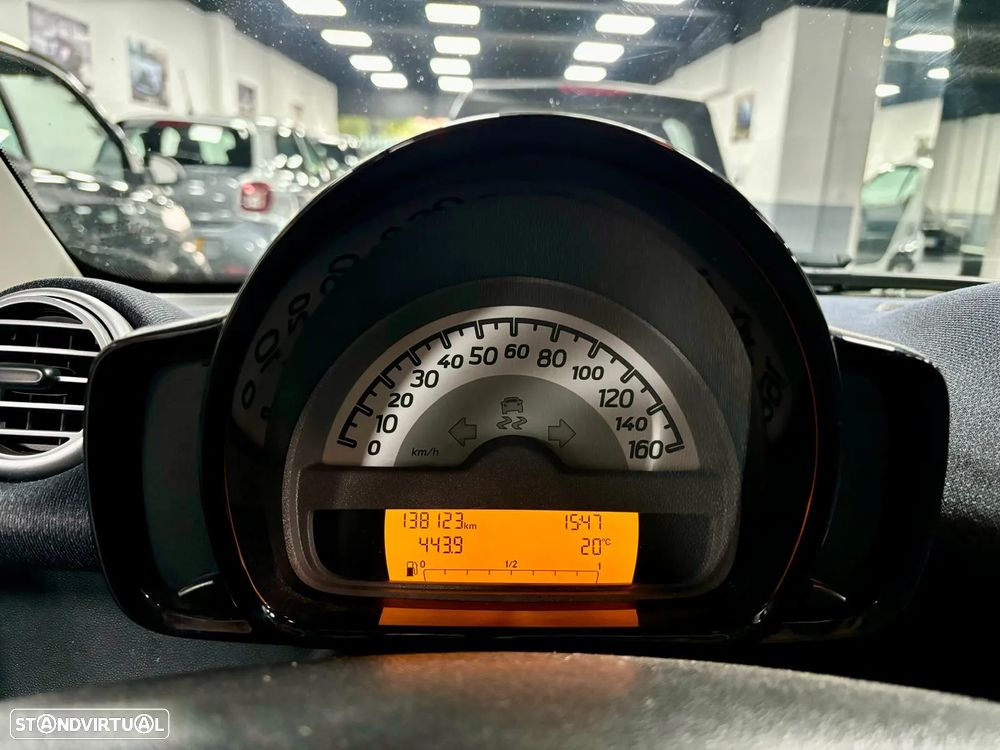 Smart ForTwo Coupé 1.0 mhd Pure 61 - 6