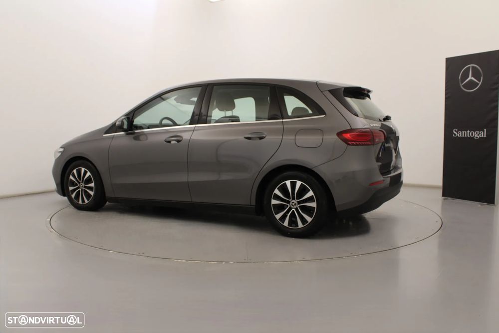 Mercedes-Benz B 180 d - 11