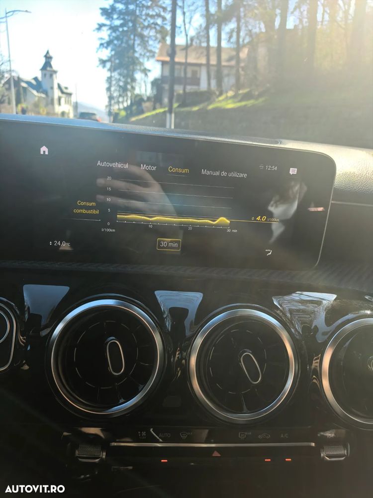 Mercedes-Benz CLA 180 d 7G-DCT - 9