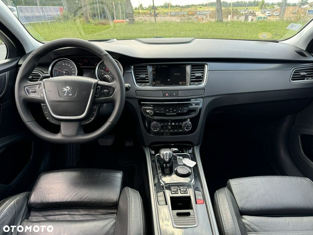 Peugeot 508 RXH Hybrid4 - 23
