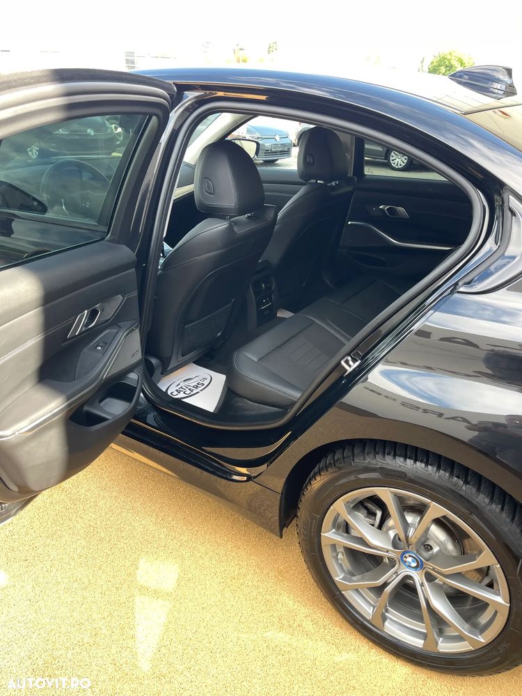 BMW Seria 3 - 25