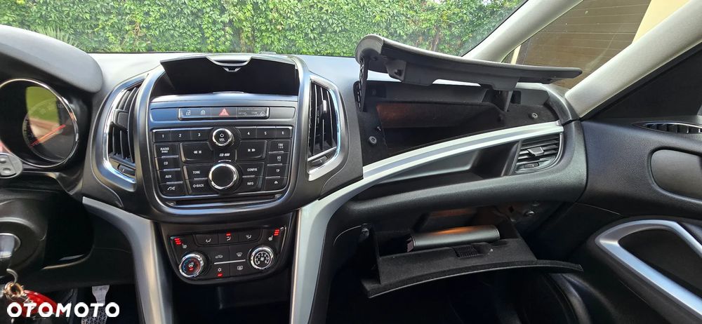 Opel Zafira Tourer 1.4 Turbo Active - 30