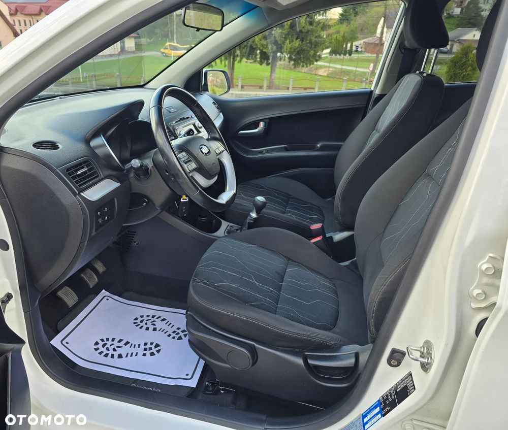 Kia Picanto 1.2 Dream Team Edition - 24