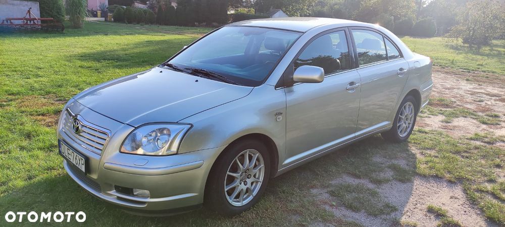 Toyota Avensis 2003 photo 3