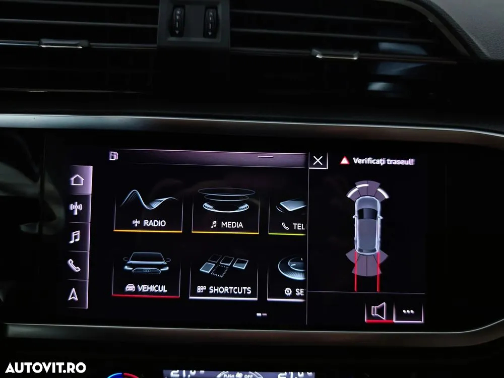 Audi Q3 45 TFSIe S tronic - 13