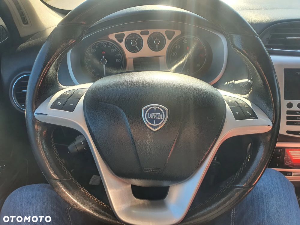 Lancia Delta 1.4 TurboJet 16v Gold - 14
